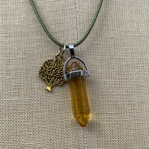 Handmade Honey Yellow Resin Stone Dagger Crystal Amulet Necklace & Tree of Life - Picture 3 of 11